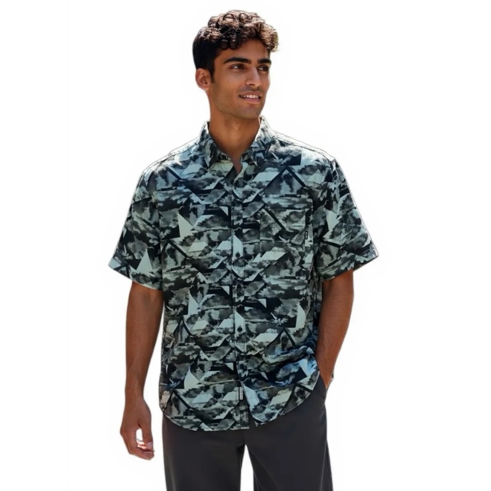 WXYZ Geometric Print Short Sleeve Button Down Shirt - L